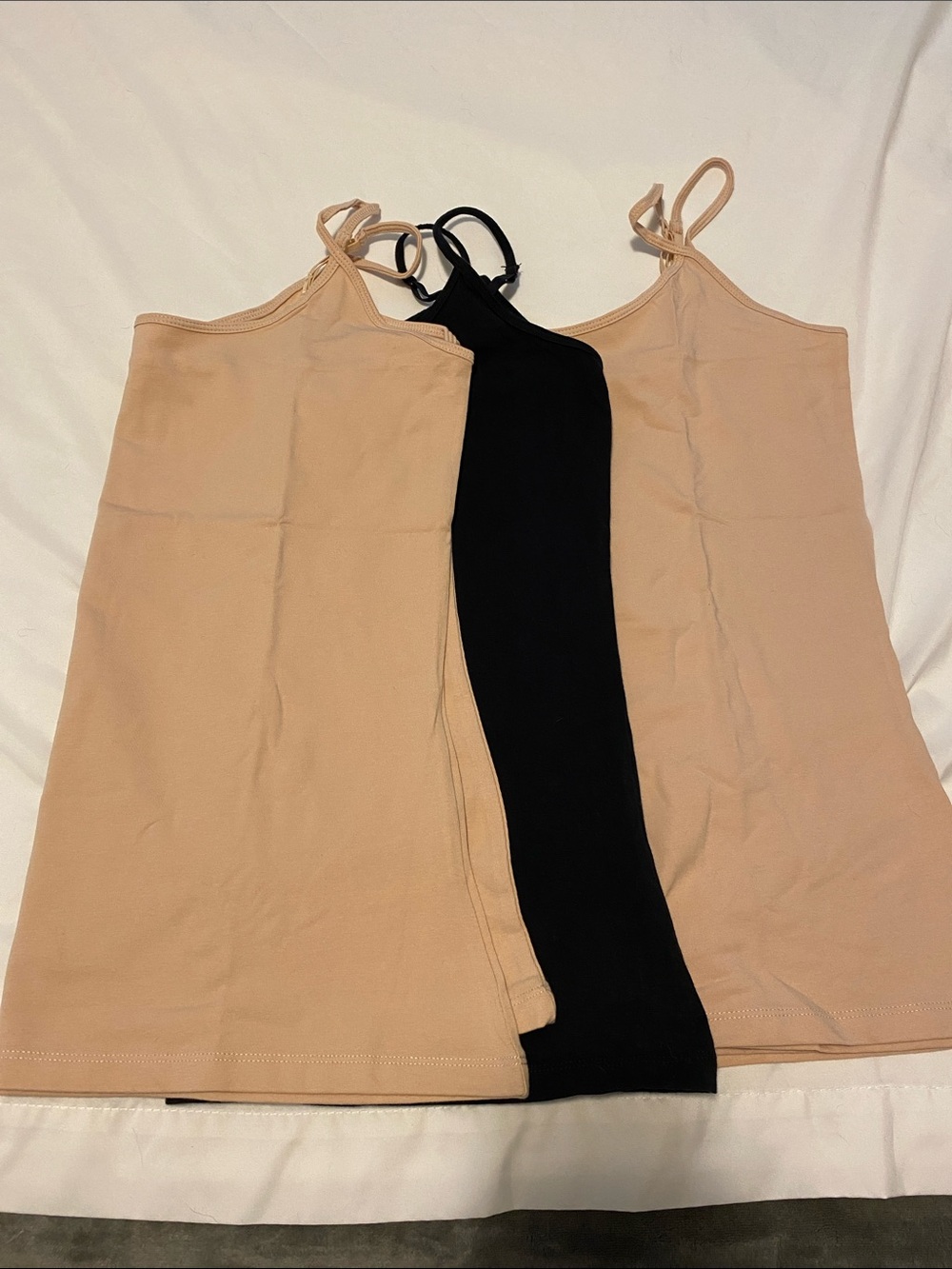 🎀 5/$20 🎀 3 Amazon Essentials spaghetti strap tank tops size XL